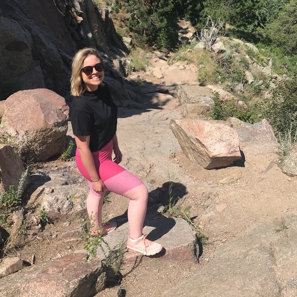 Meet your Posher, Jenny! - Picture 3 of 5